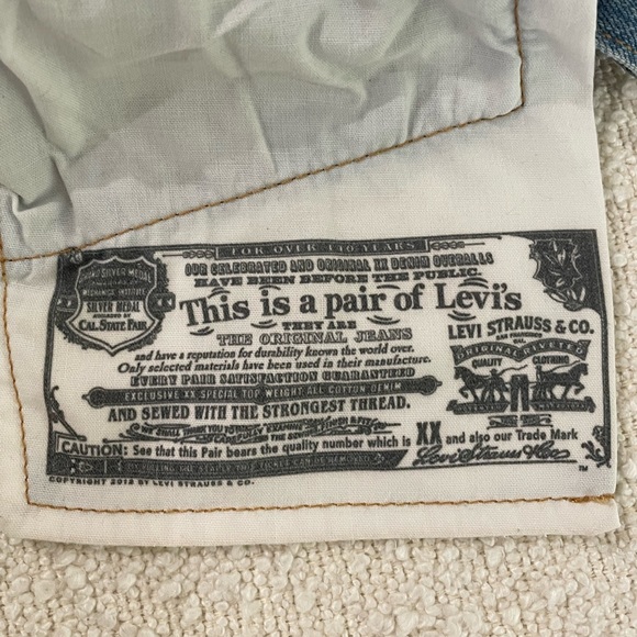 Levi Denim Button Fly Shorts - Picture 4 of 4